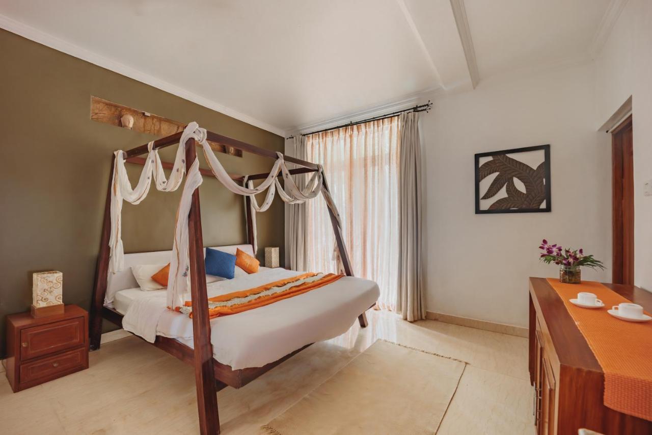 Ocean Suite Goa Dona Paula Ngoại thất bức ảnh